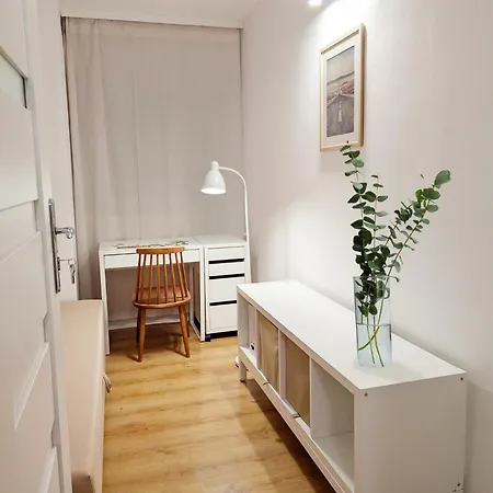 Hej! Jarzebskiego Apartamento Varsóvia