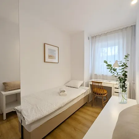 Apartment Hej! Jarzebskiego *
